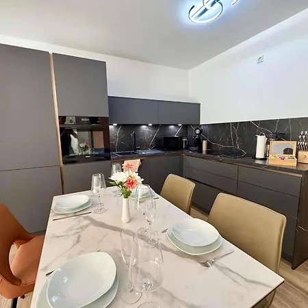 Ferienwohnanlage Einzigartig Apartamento Saarburg